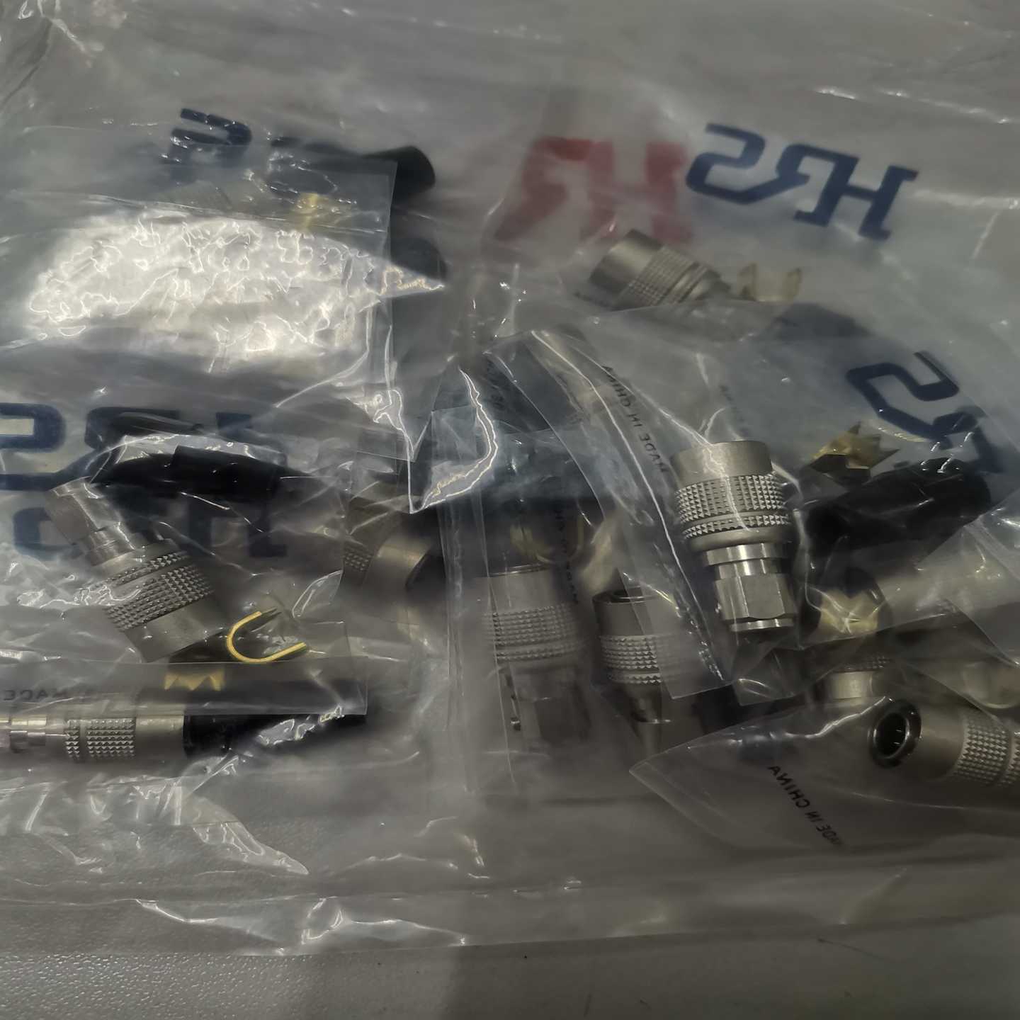 HIROSE连接器HR10A-7P-6P原包装询价