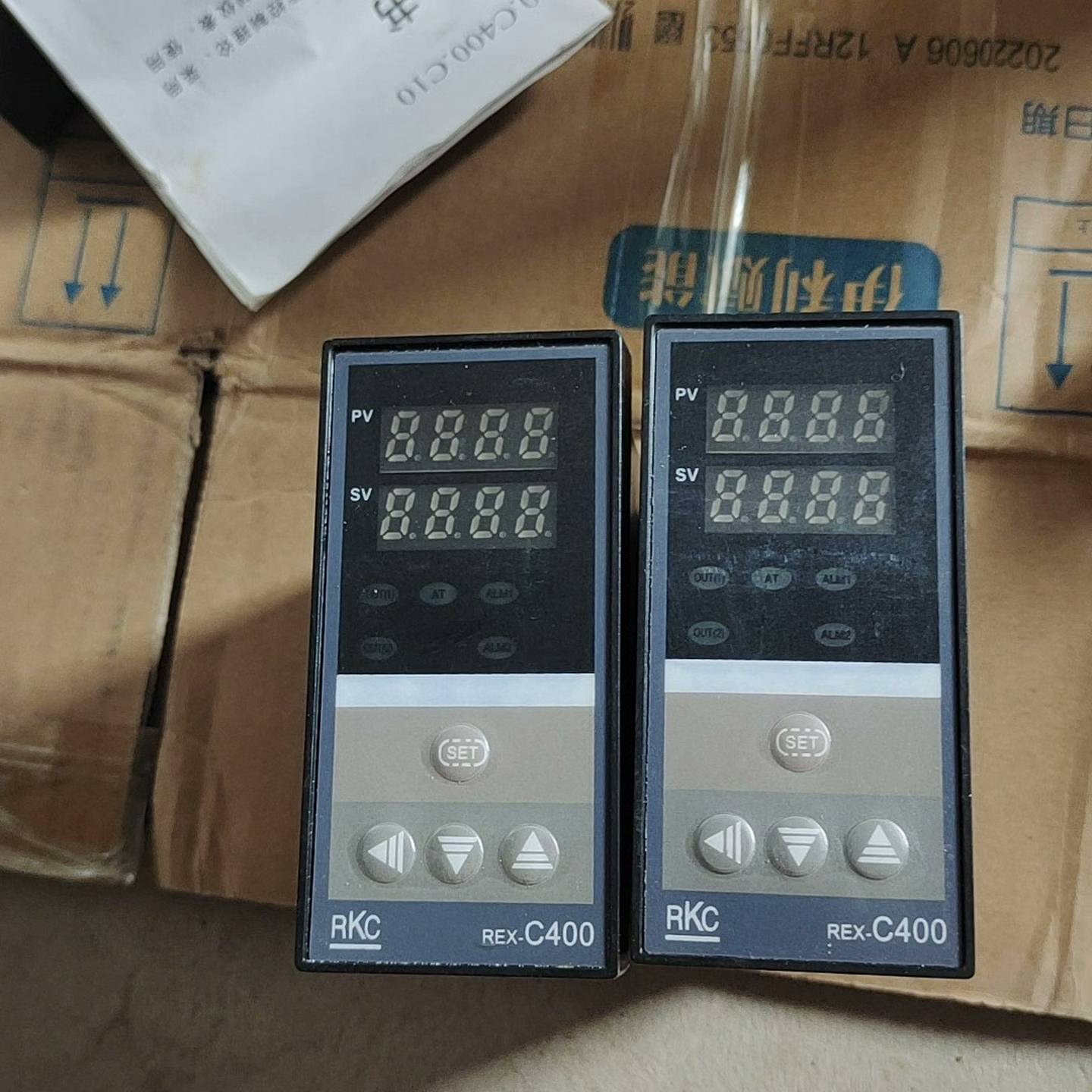 RKC控制器REX-C400FK02-V*AN，件两个，~询价