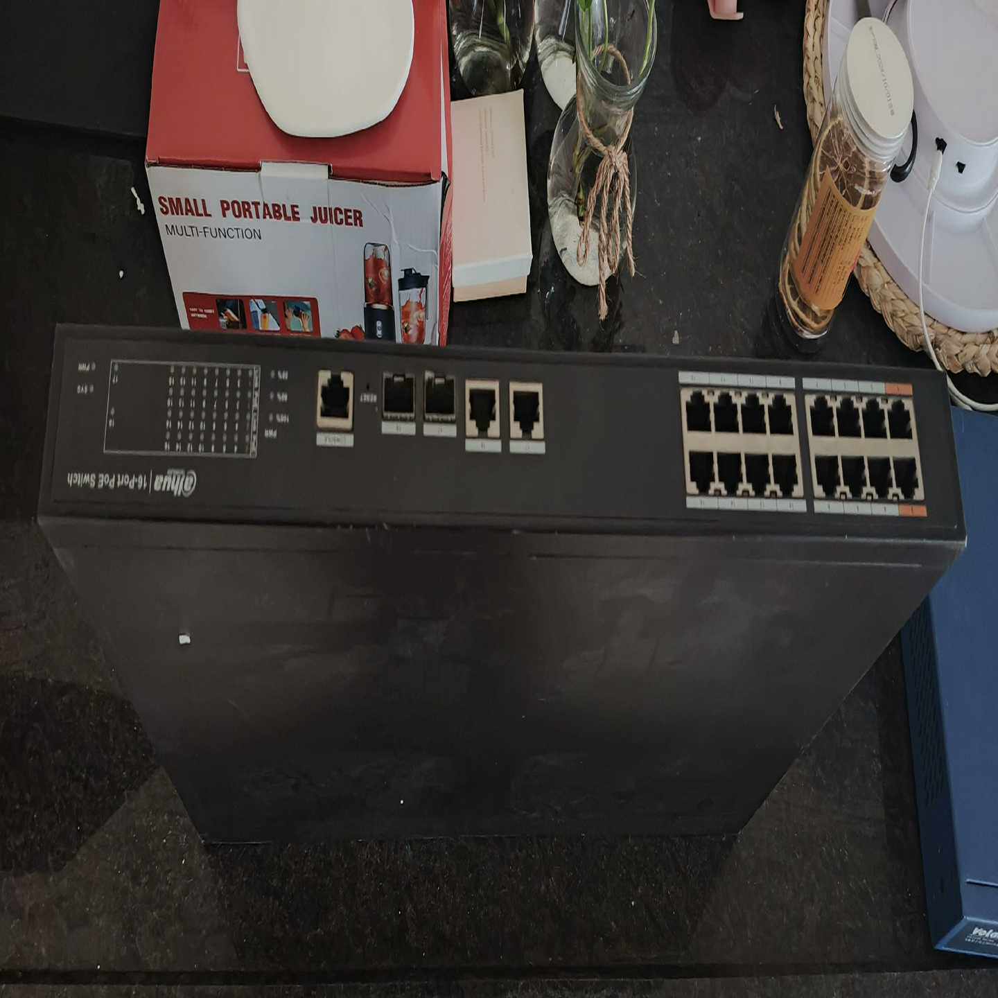 询价~大华安防企业交换机16-Pott PoE Switch，2台