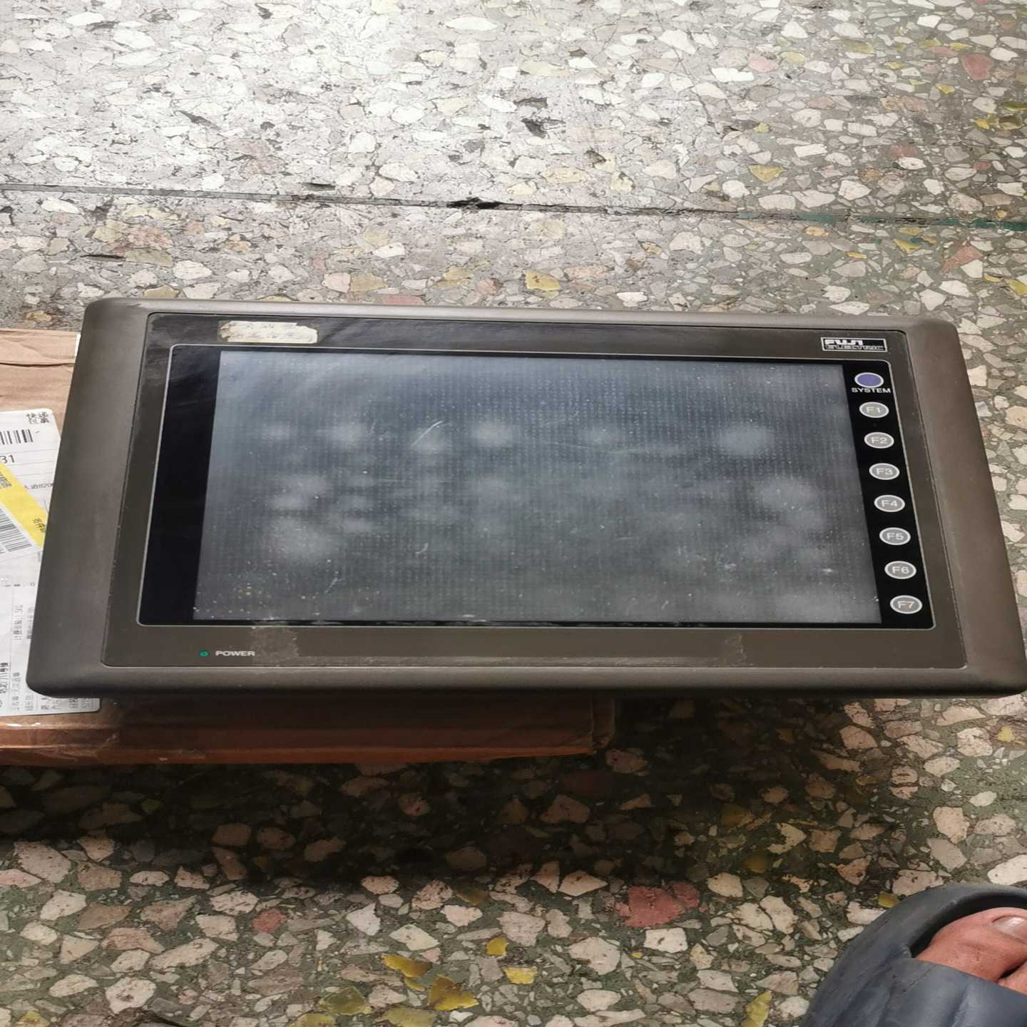 UG420H-SC1 富士触摸屏，实物图片，屏幕有线（佳毅工控）