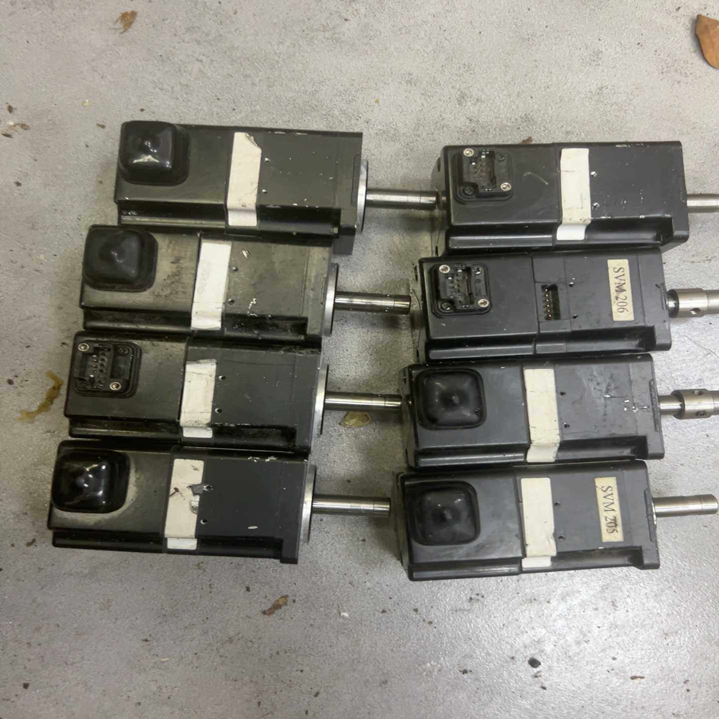 安川伺服电机+SGMJV-A5A3AH201+50W+实物拍~询价