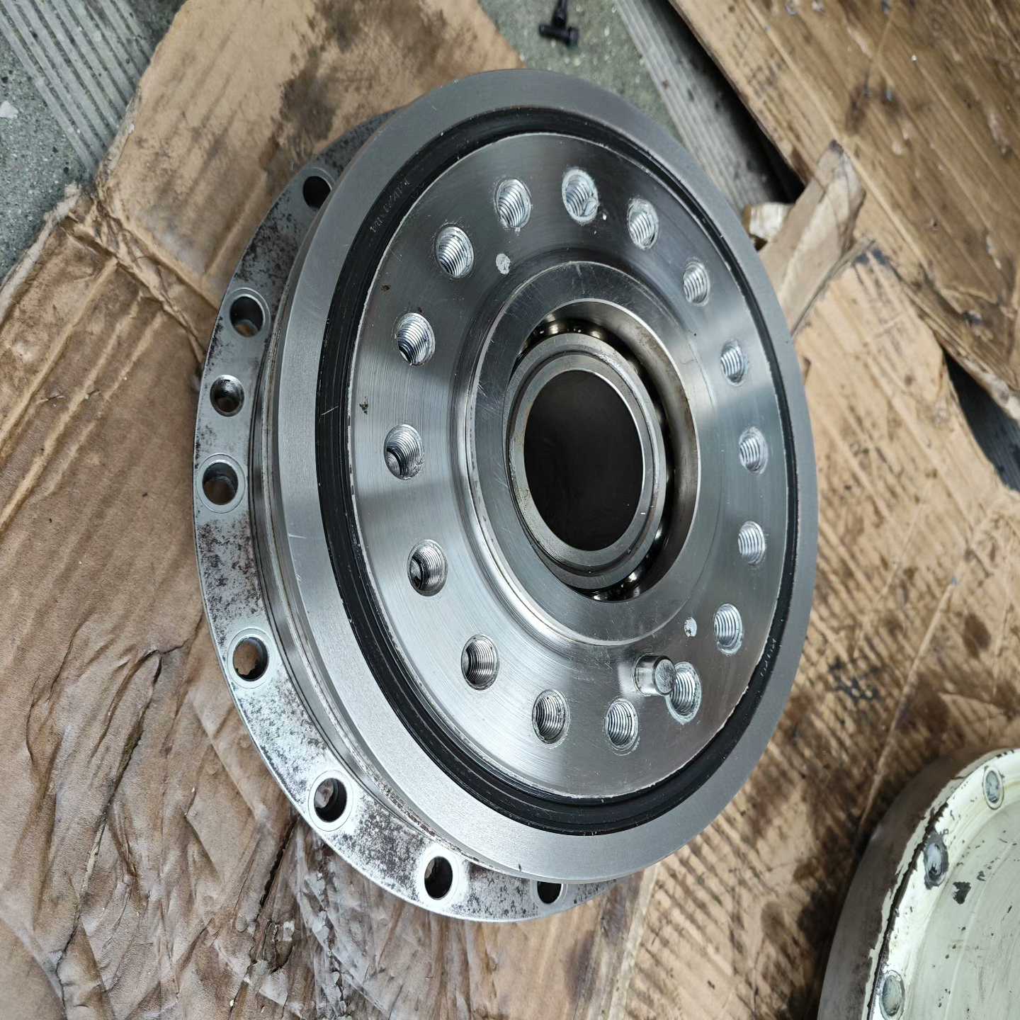 川崎机器人RS080N，三轴减速机，二手拆机功能正常，实物图-询价