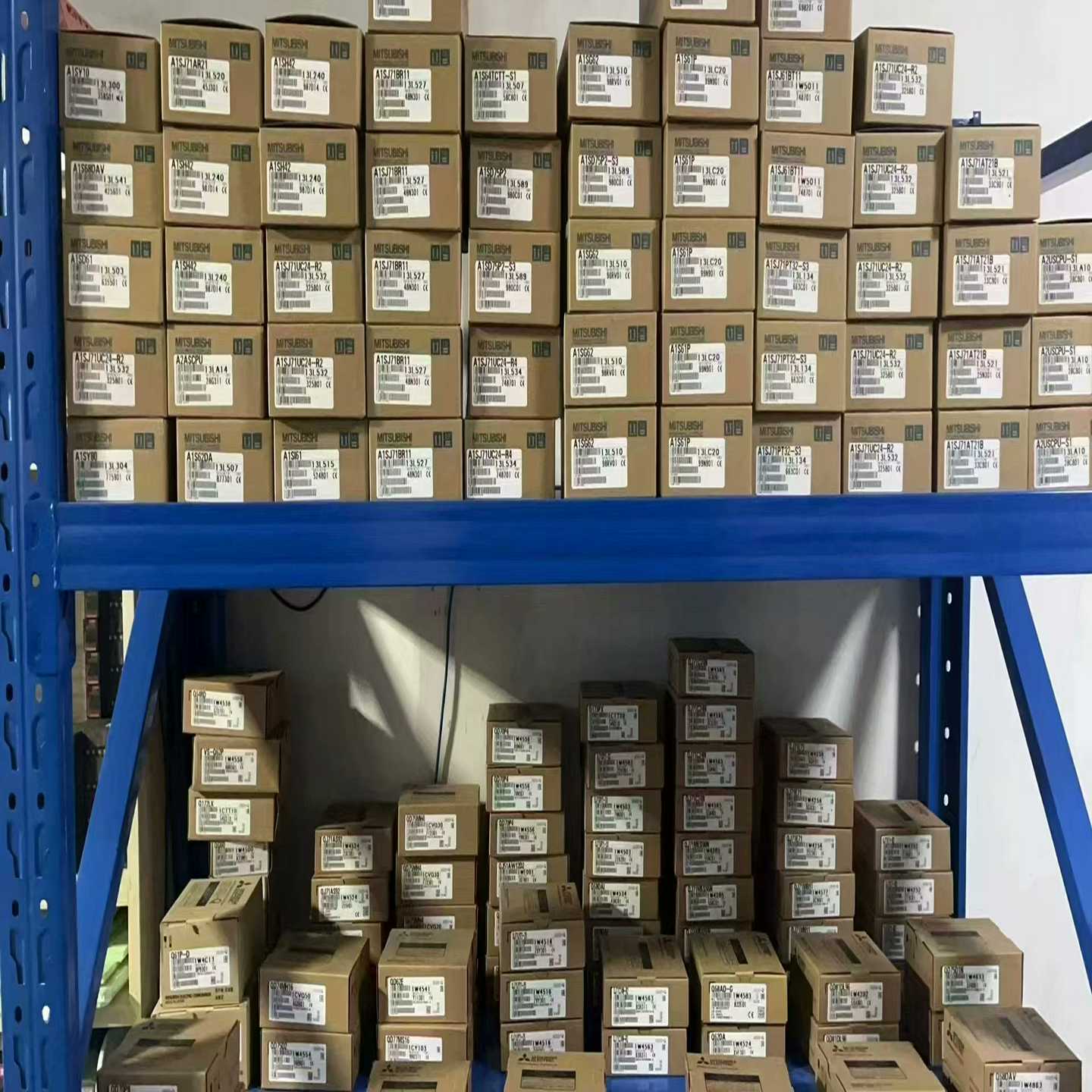 议价全新MITSUrBISHI三菱RJ74GF11-T2PLC现货/维修