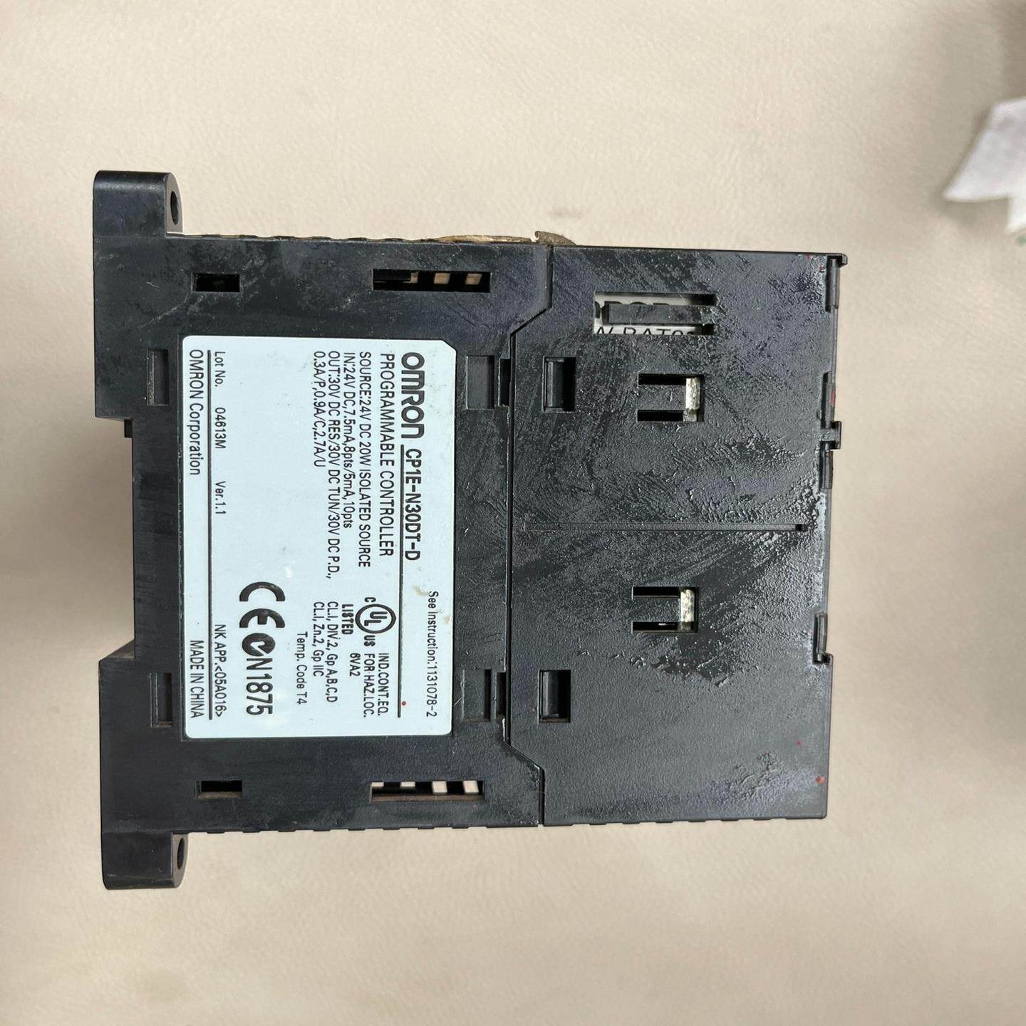 plc cp1e-n30dt-d，外观如图，需（佳毅工控）