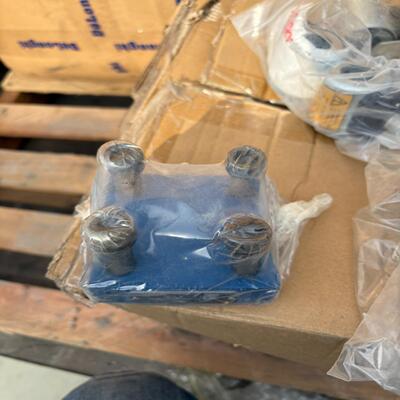 力士乐插装阀盖板LFA25D-71/FV、未使用，一询价