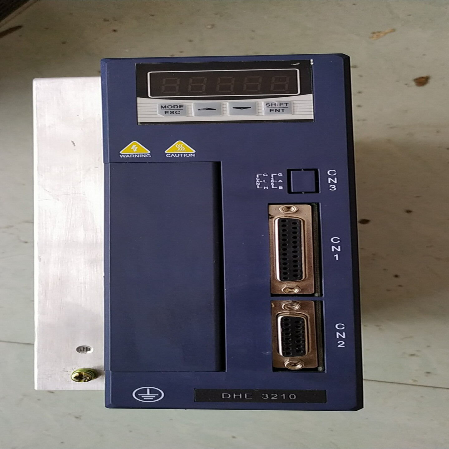 拆旧日鼎交流伺服驱动器 DHE3210-VT  DHE34030-VT测试完好