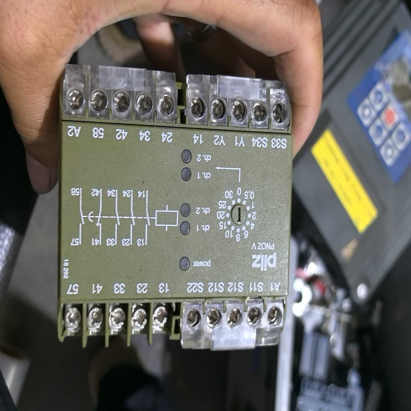 皮尔兹PiIZ安全继电器PNOZ V  474790（地坛设备）