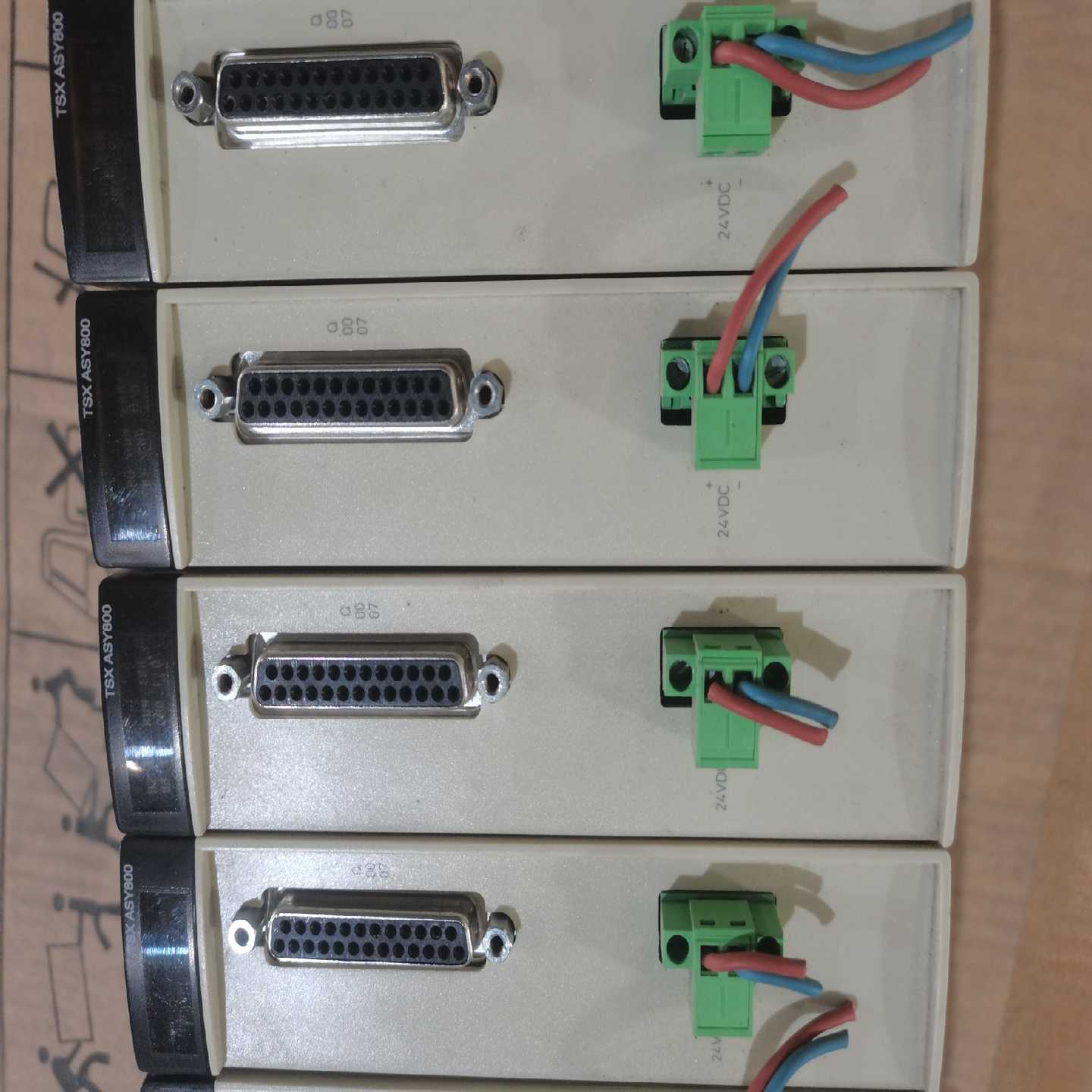 TSXASY800，施耐德PLC，95新，17-19年份的，一议价商品