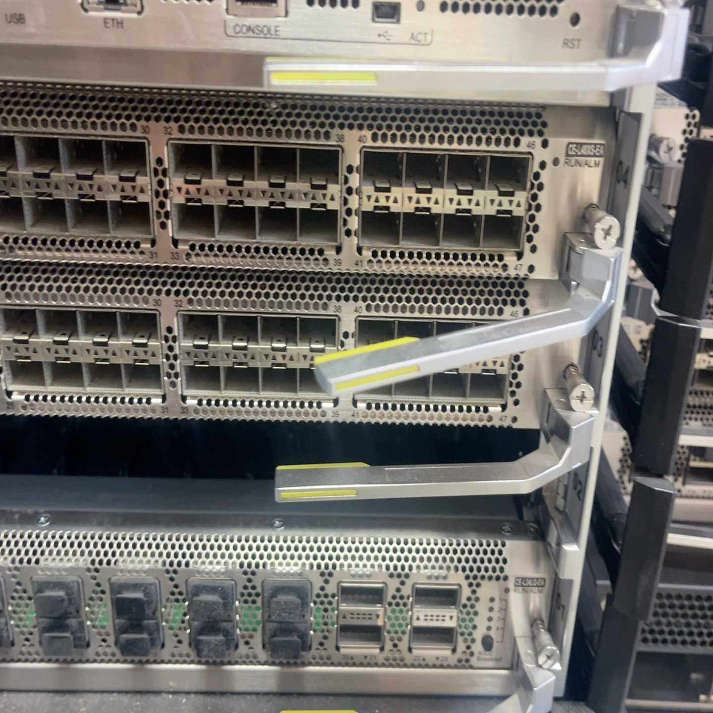 华为万兆交换机100GE汇聚交换机 CE8860-4C-EI