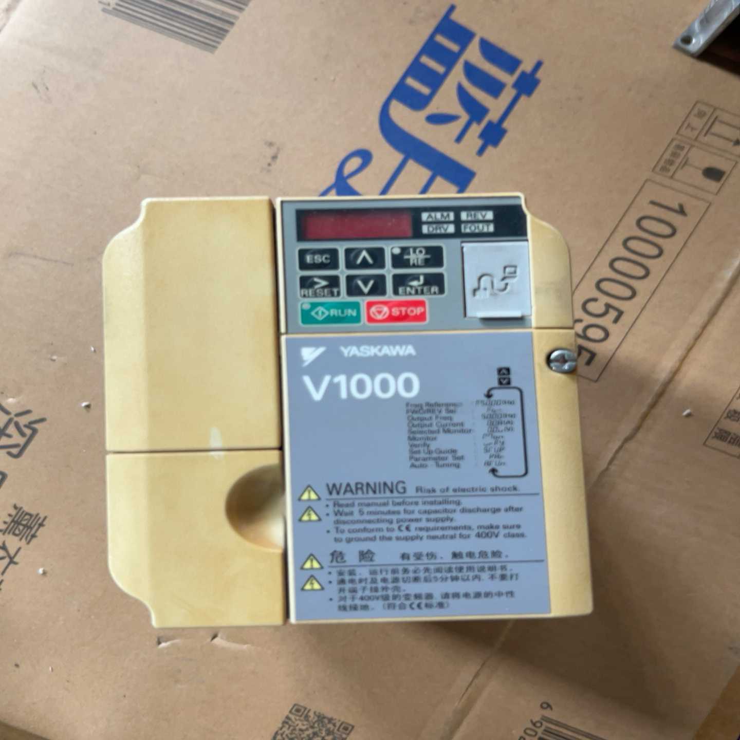 咨询-安川变频器，CIMR-VB4A0005BBA，2.2KW/1