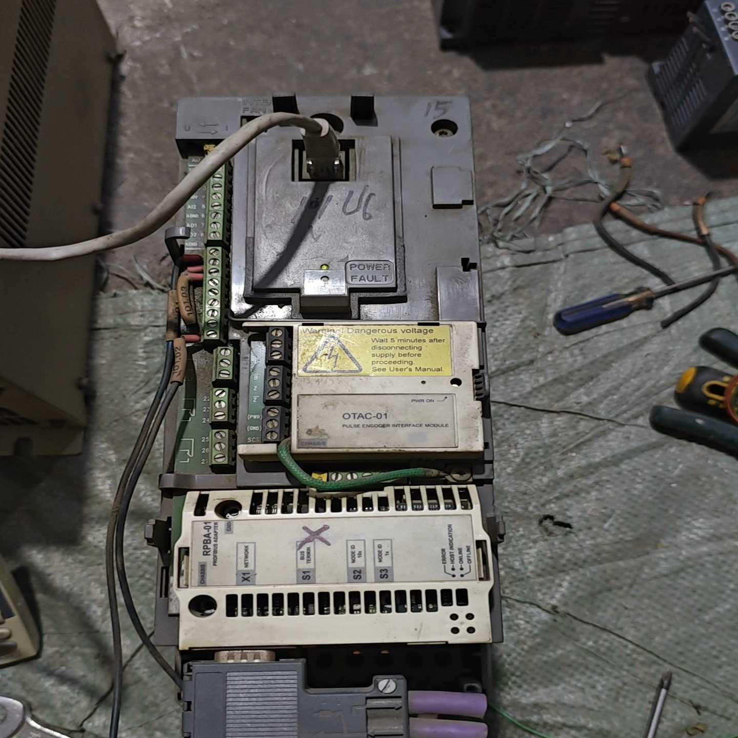 ABB变频器ACS550-01-05A4-4，，成色~询价