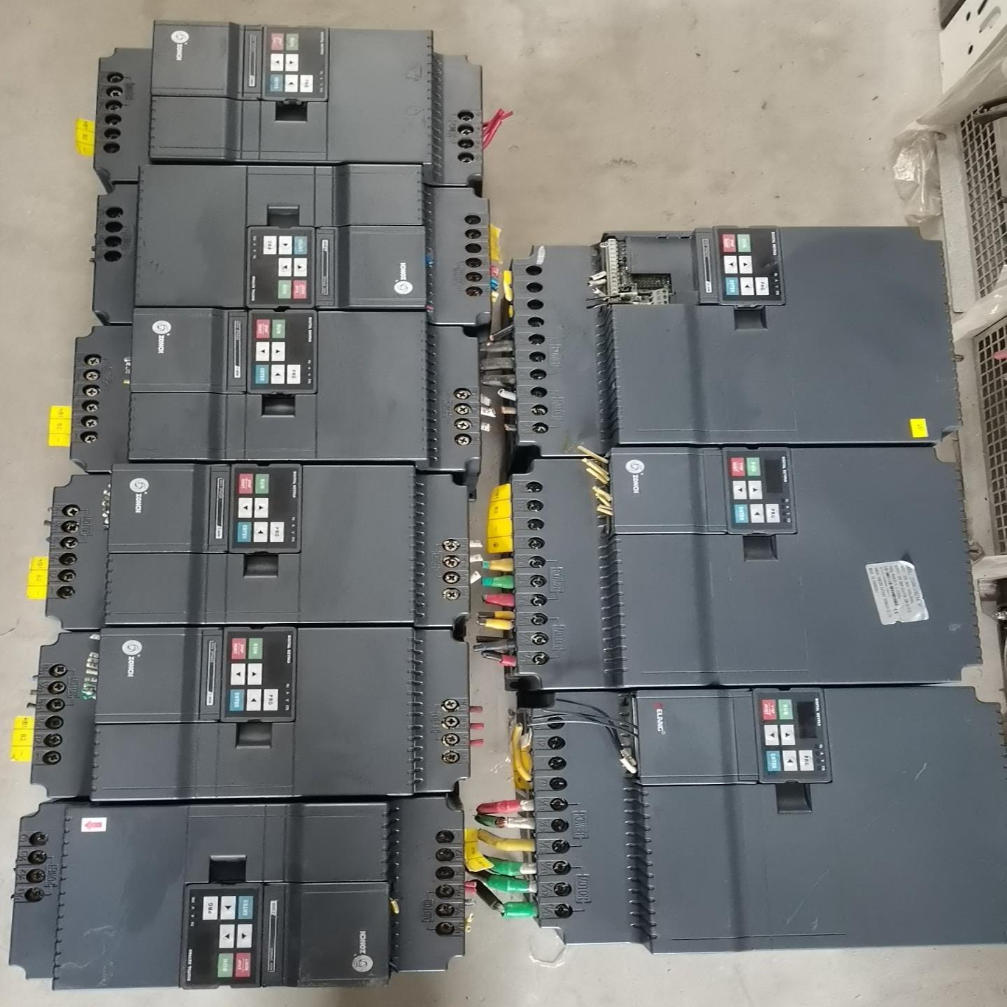 询价众臣Z2400-7R5G/11P/18.5/22KW变频器功