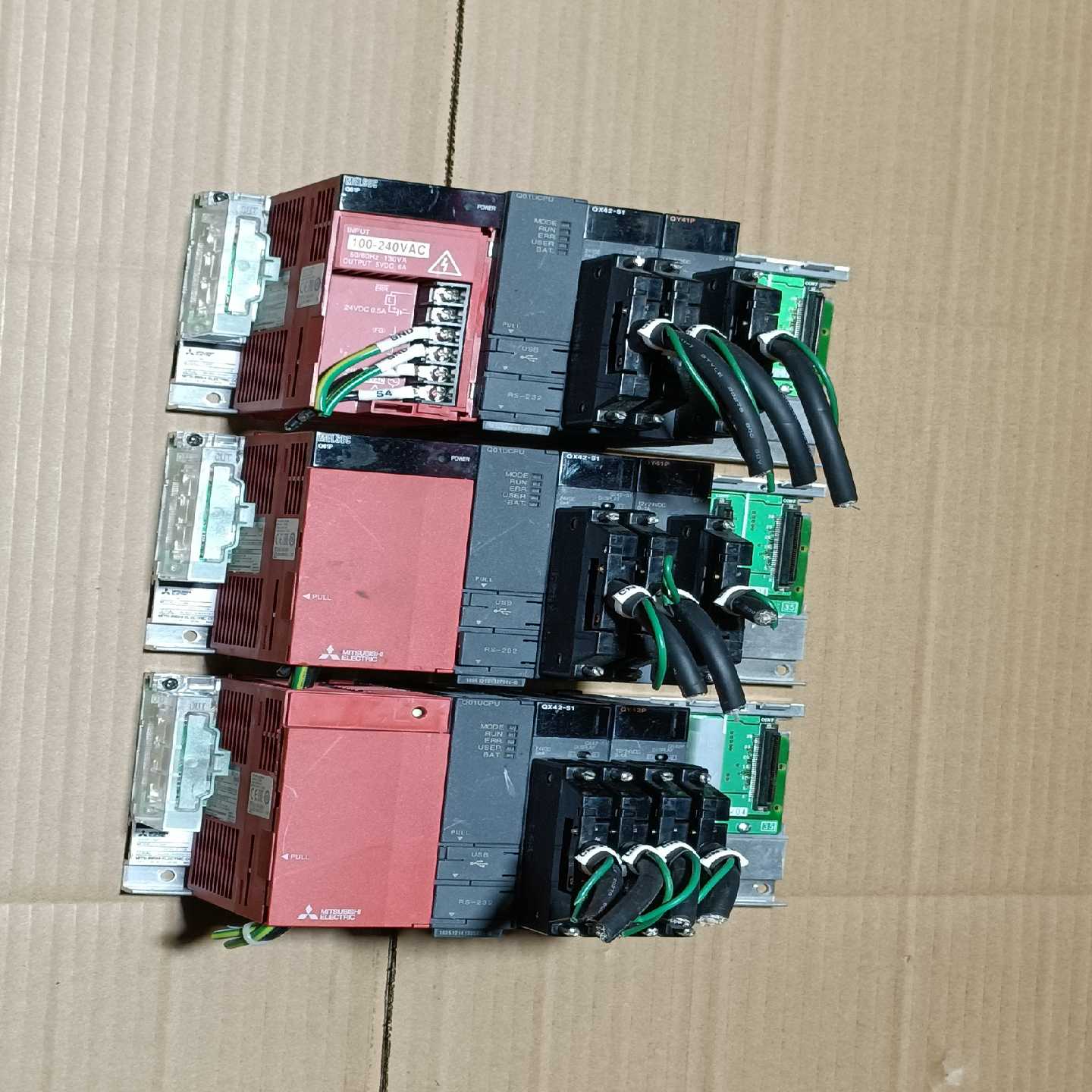 三菱plc Q01UCPU带模块QX42-S1 QY41P