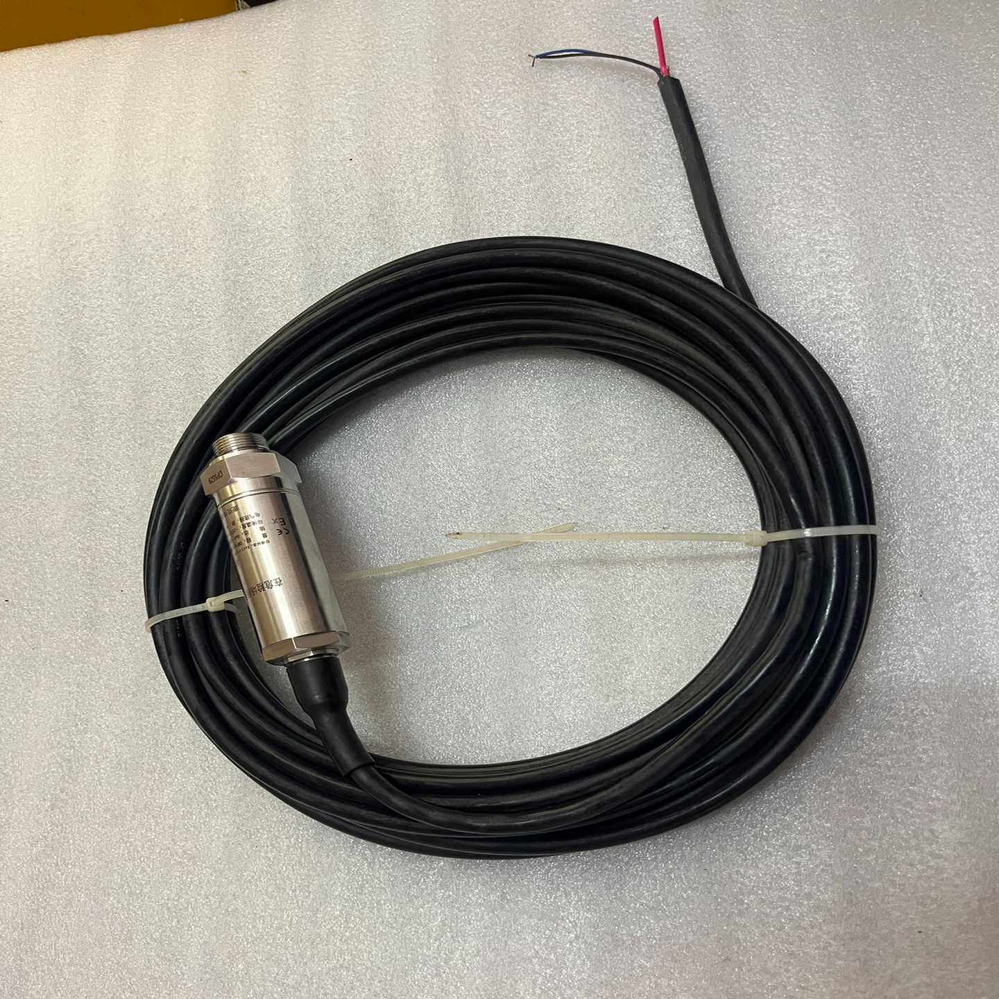 麦克压力传感器  量程0MPa~2MPa【鑫鑫商铺】