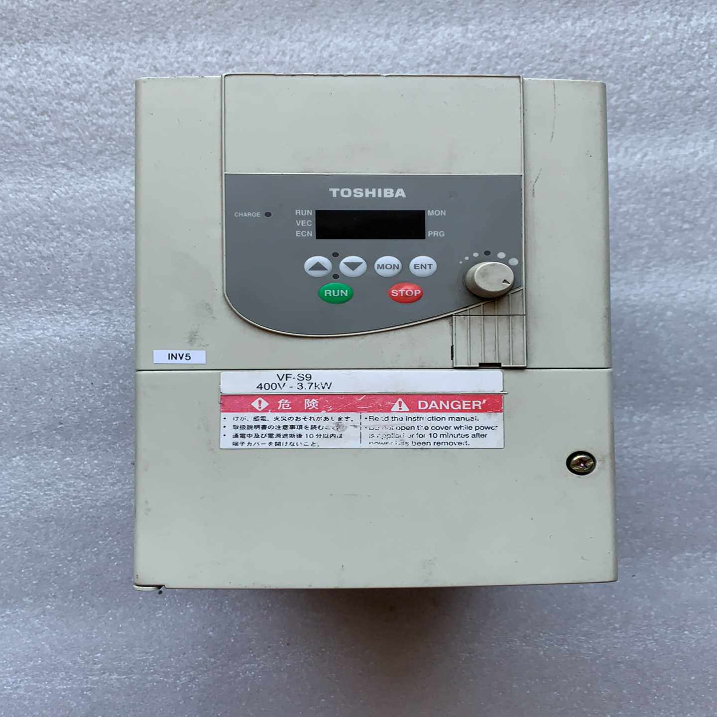 东芝变频器 VFS9-4037PL-AN(1) 实物拍摄 3{议价}