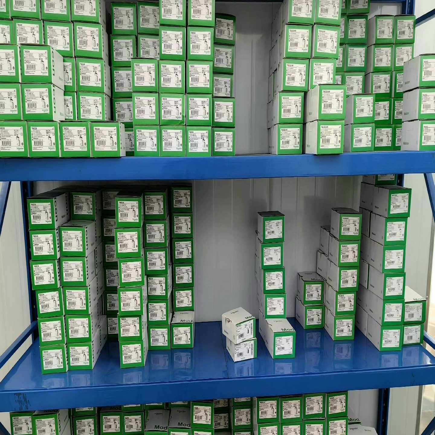 询价~施耐德模块TM3DM24R，未开封哦！有兴趣的朋友可