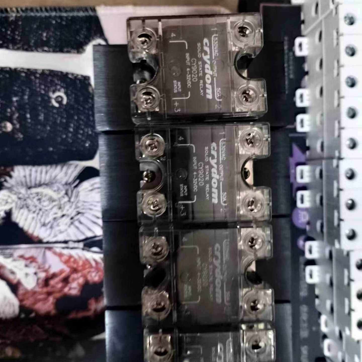 【议价】快达固态继电器CY9020（50A）装机未使用实