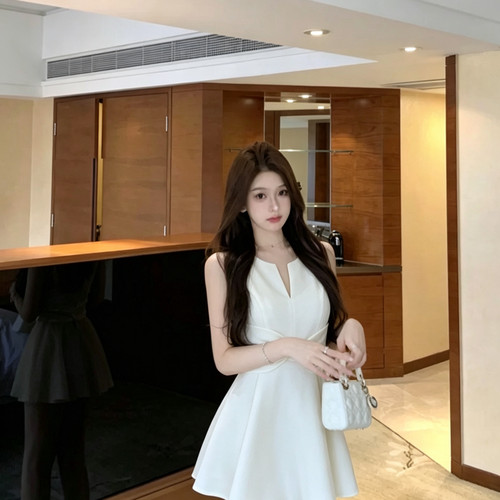 MEI ZI 美姿-iu系千金法式千金风设计感收腰蝴蝶结无袖背心连衣裙