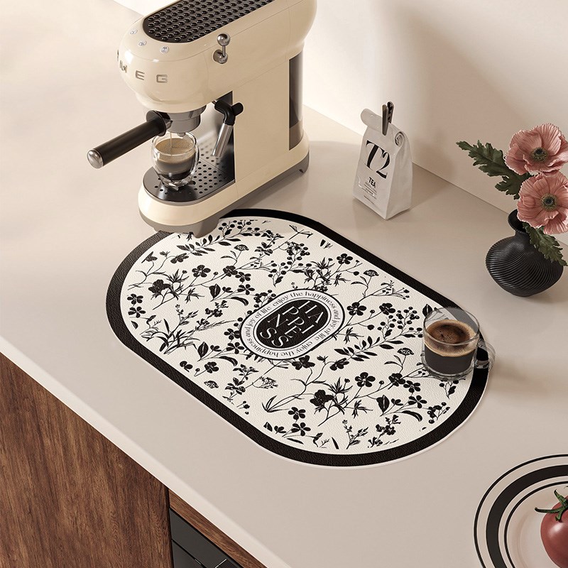 椭圆形餐垫高级感防水防油免洗防烫耐高温家用西餐垫隔热碗盘垫子