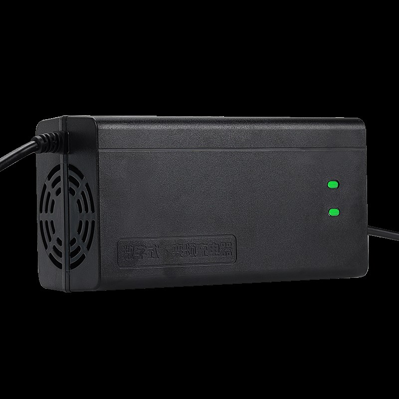 16.8V12.6V汽车强启动电源12V24V四孔双充3A5A8A两路锂电池充电器
