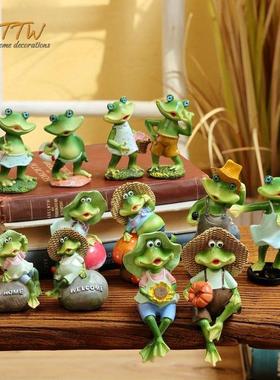 创意俏皮青蛙情侣一家装饰花园儿童书房玄关家居祝福送礼桌面摆件