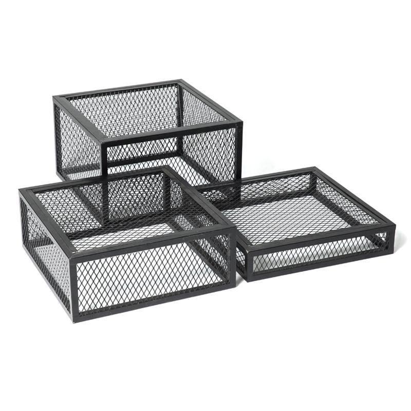 服装店方形站台模特地台橱窗模特展示台黑色网格烤漆地台展示架