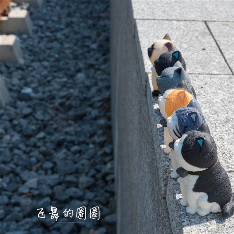 铃铛猫手办可爱动物猫咪公仔模型玩具装饰摆件套装办公室桌面礼物