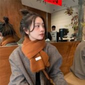 美拉德风色系穿搭围巾纯色毛线学生显白围脖新款 少女贴标保暖加厚