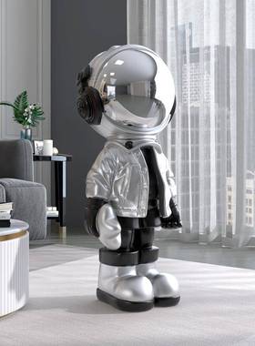 视客厅电柜迁旁边的大型宇航员地板装饰品宇航员家VEA装饰品乔庭