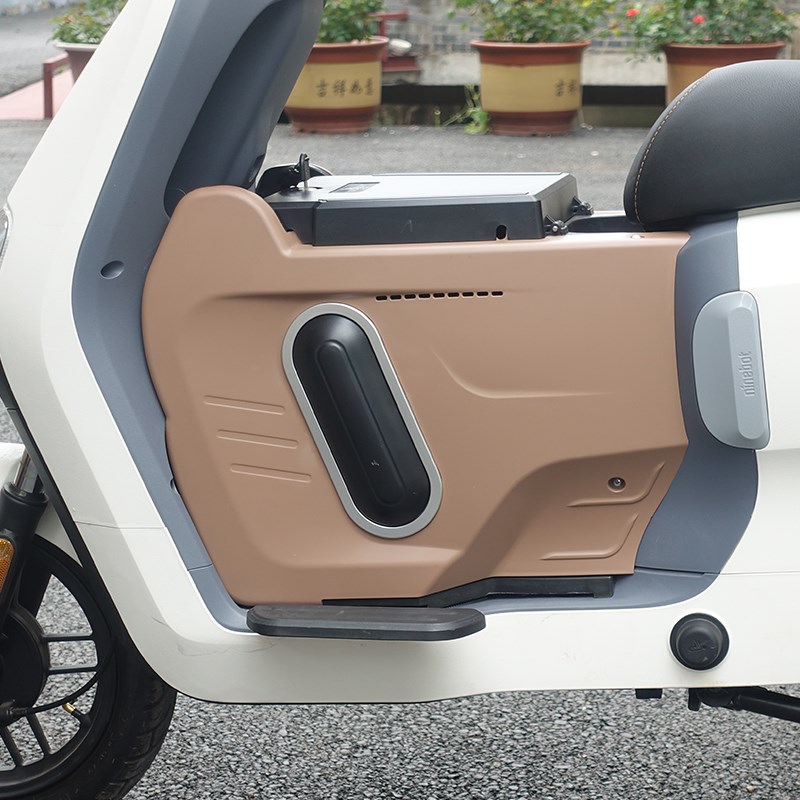 适配九号电动车A2z40/A2z60A2z90/35C中箱大容量储物箱置物箱配件