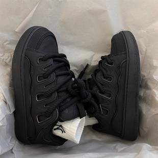 小众板鞋男2024秋季新款百搭ins潮流黑色鞋子厚底增高情侣面包鞋