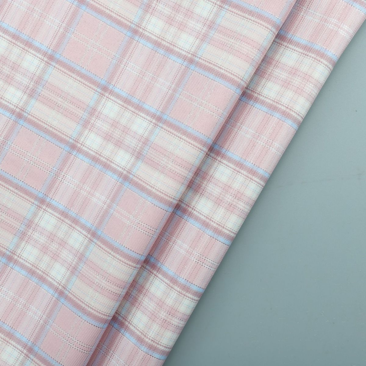 全涤色织斜纹粉色银线jk格裙面料箱包鞋帽发饰领结家纺装饰面料