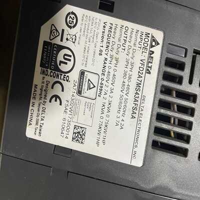 艾克特15KW变频器型号AT100-S2-1R5G议价商品