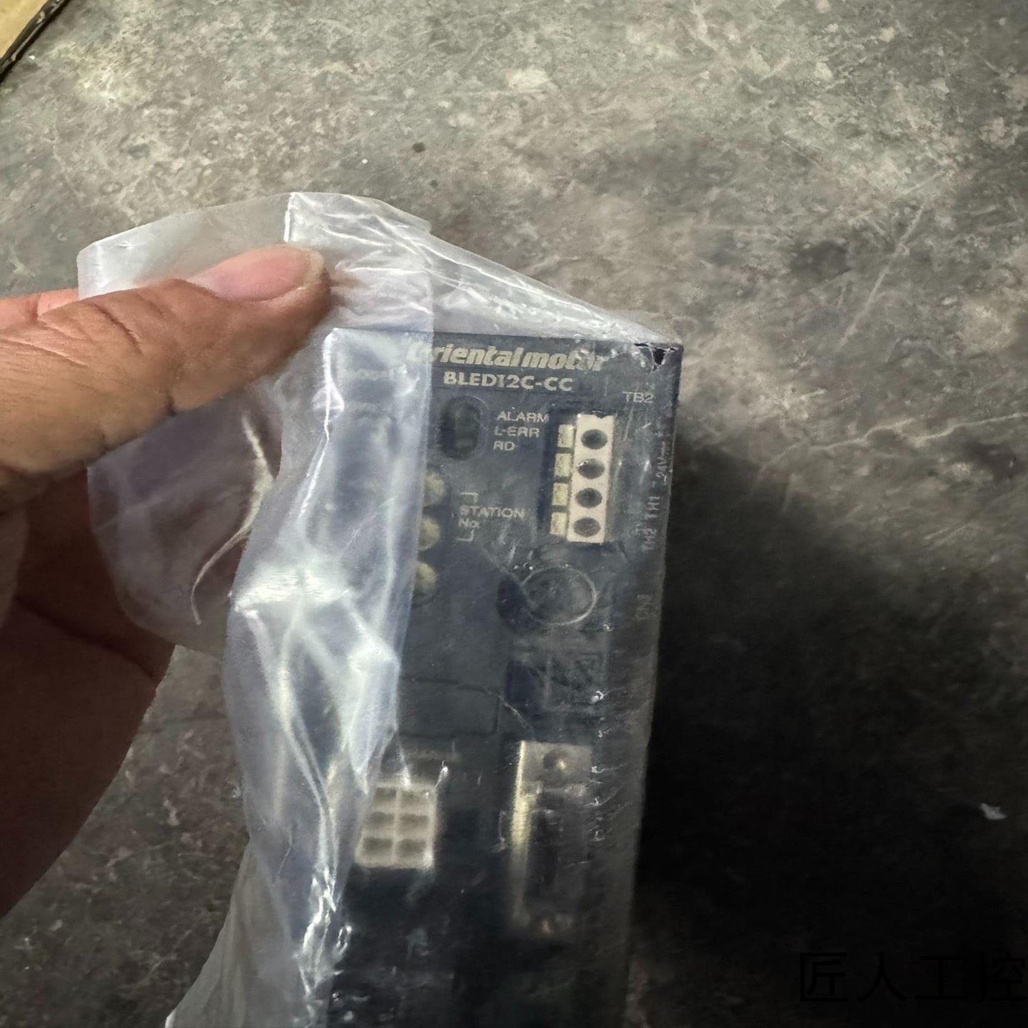 东方驱动器 BLED12C-CC全新没有外包装议价商品