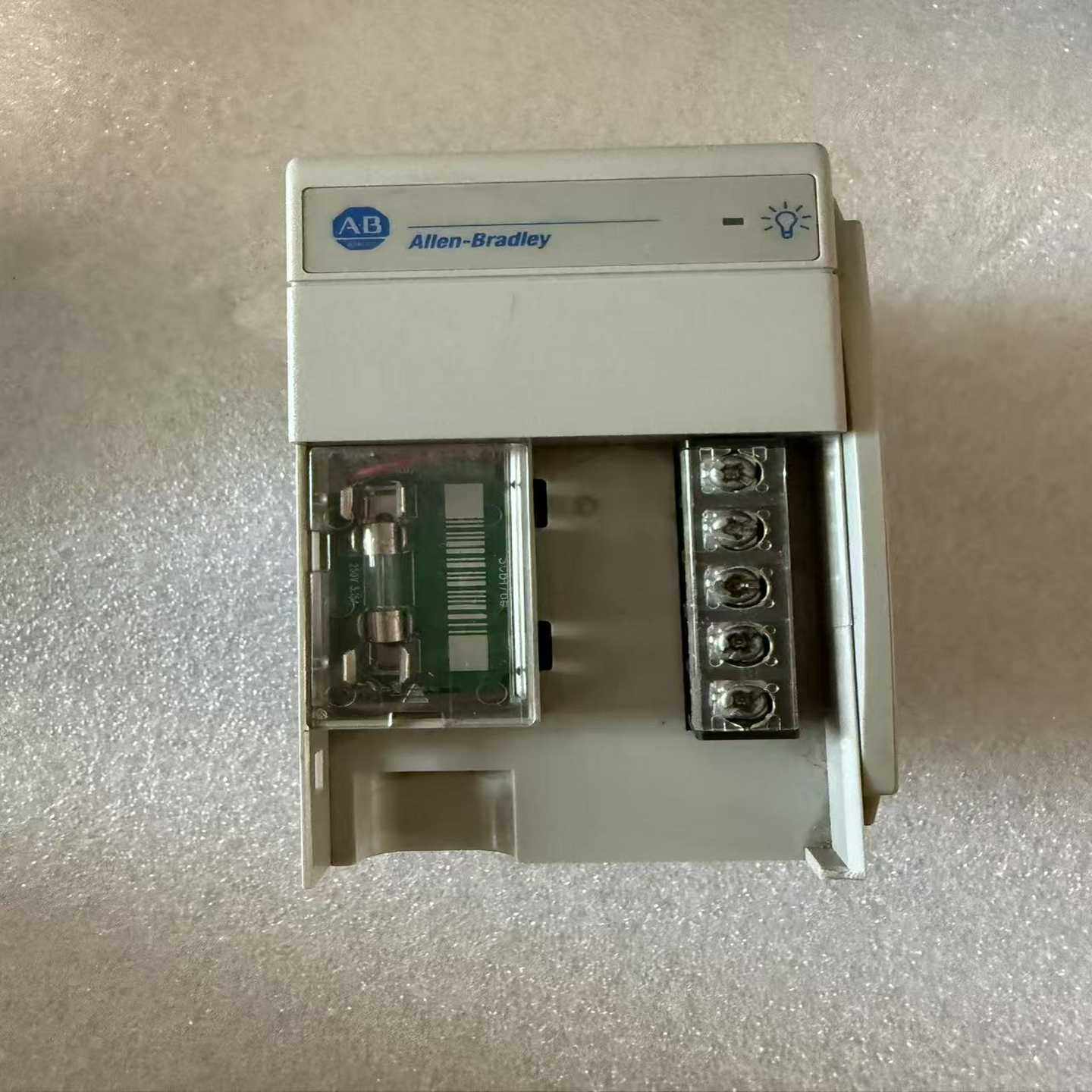 询价176-2，功能包好，成色如图所示，没有盖子，,3C数码配件,其它配件,淘宝优惠券,粉丝福利购,淘宝优惠卷