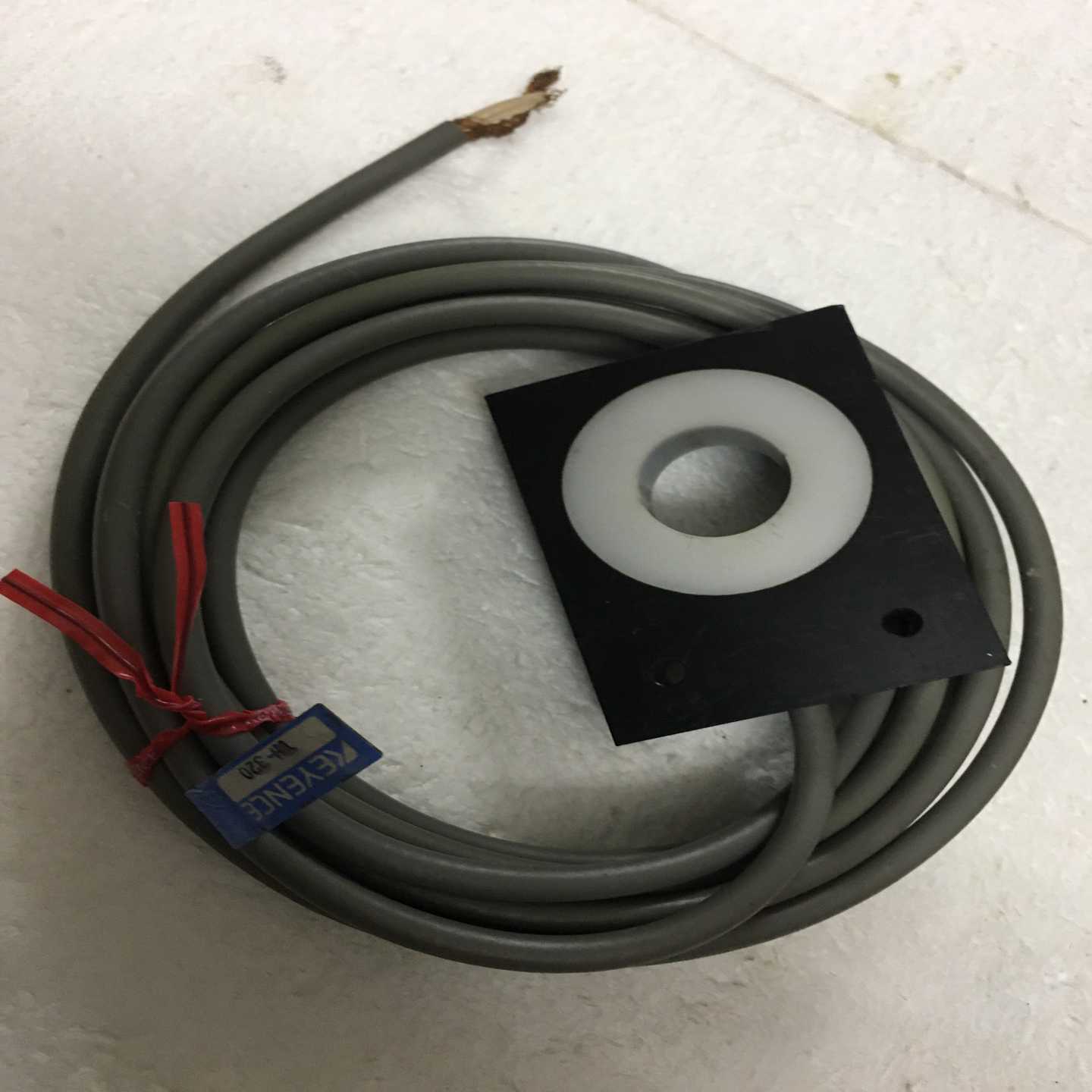 询价KEYENCE基恩士TH-320传感器原装正品实物实图