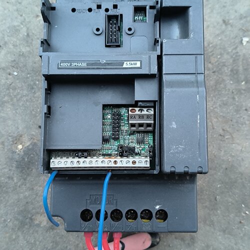 溢价-众辰变频器Z24005R5G5.5KW三相380V