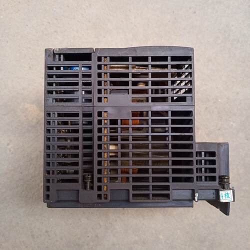 议价Mitsubishi Q00jcpu As Shown PowerOn But No Display.适用