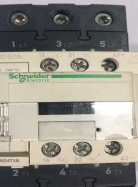 施耐得直流接触器LC1D50DC12-24V九成新询价