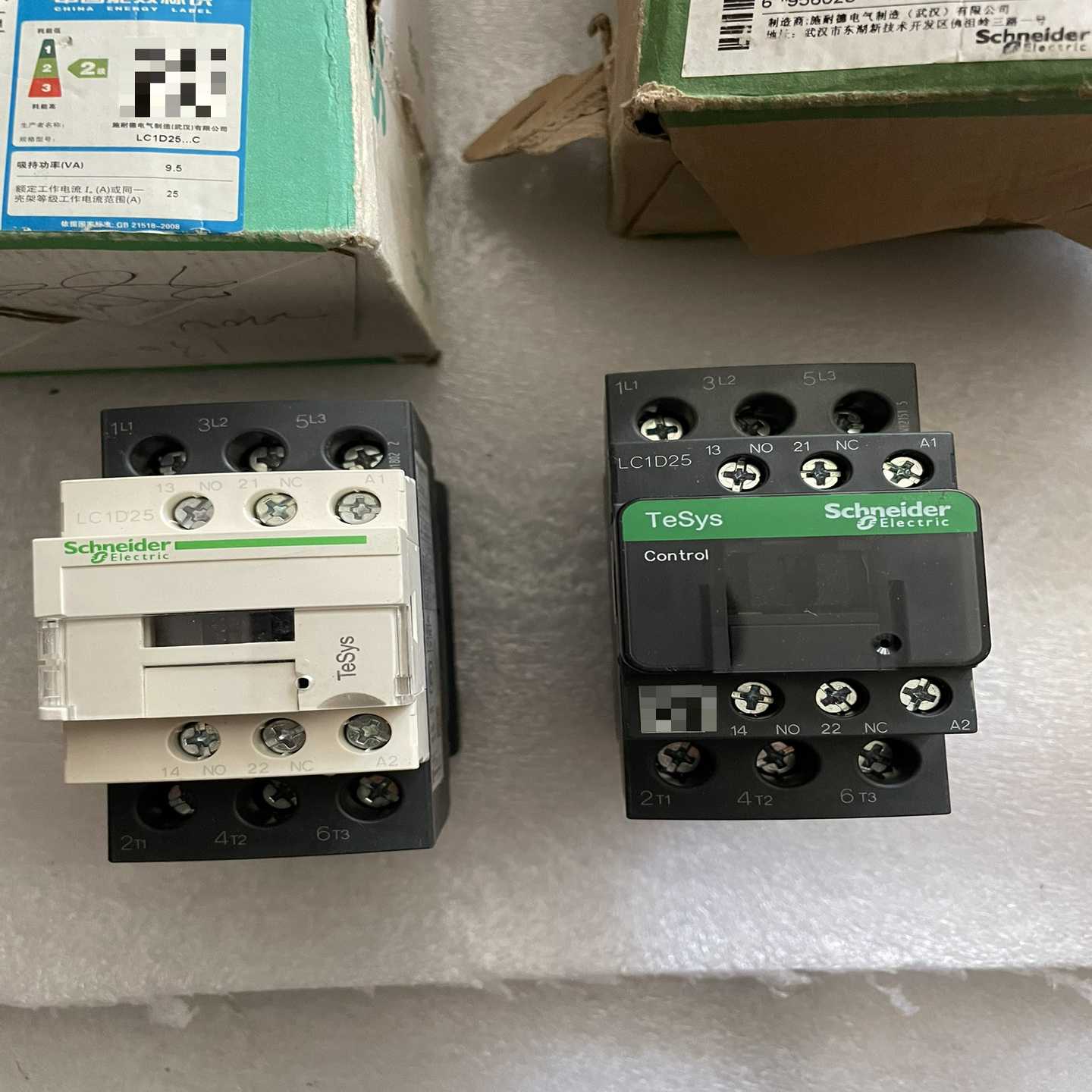 施耐德交流接触器LC1D25M7C，线圈电压AC220V，额