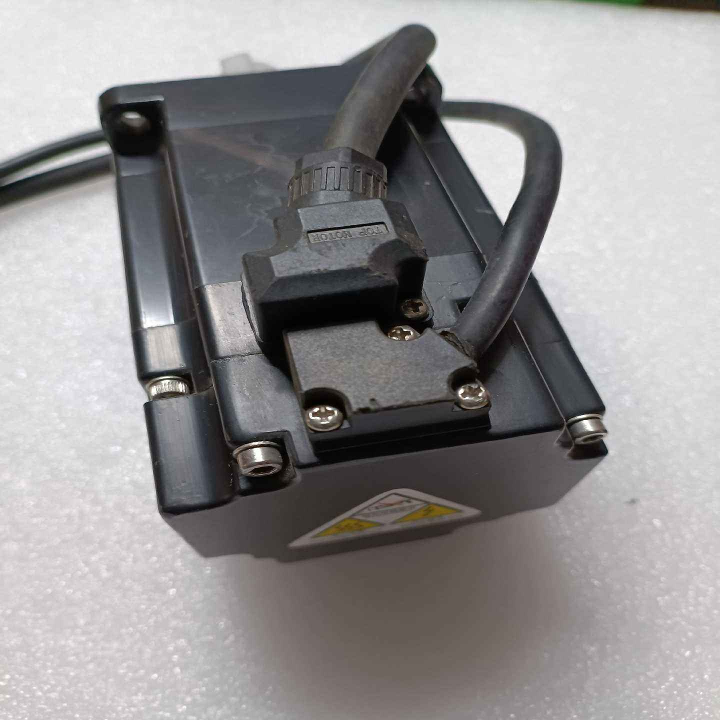 询价VEICHI伟创电机，VM7-L06A-R4030-F1