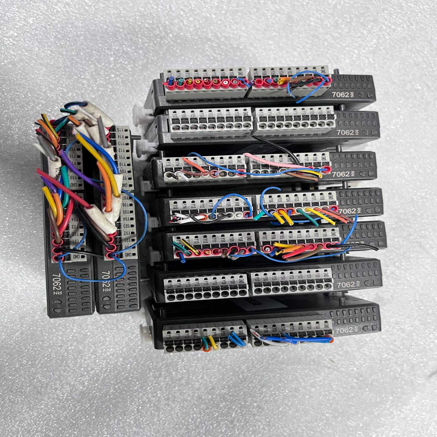 台达PLCR1-EC7062D0二手拆机--议价商品