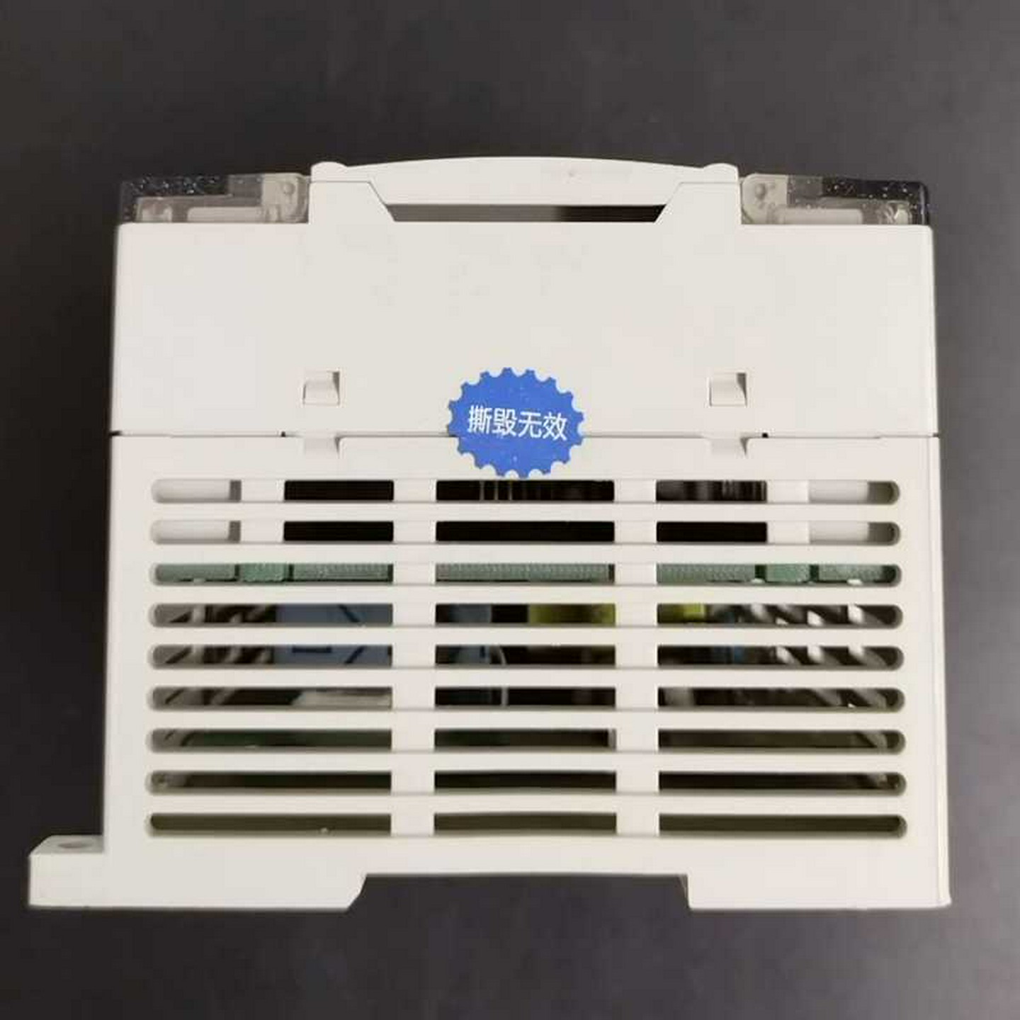 信捷XC2-24RT-E，1只，成色实物图。原装正品，自带2{议价}