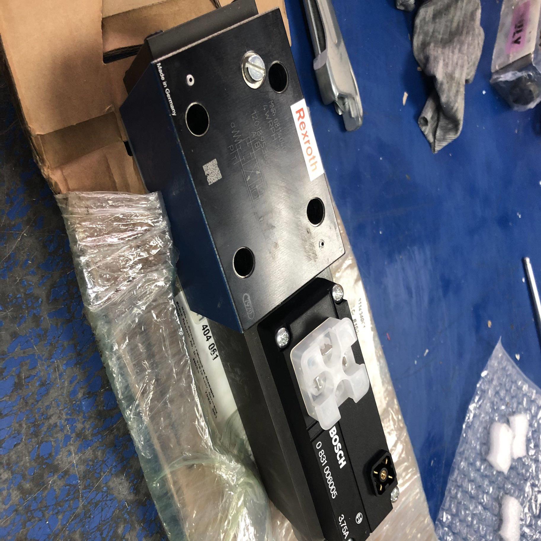 配件0811404061型号4WRPH10C4B100L-2XG24Z4M比例阀德议价