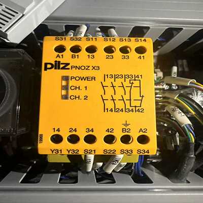 Pilz皮尔兹安全继电器PNOZX3件9成新询价