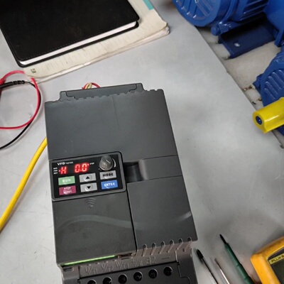 寻X台达变频器5.5KWVFD055E43AM成色如图已