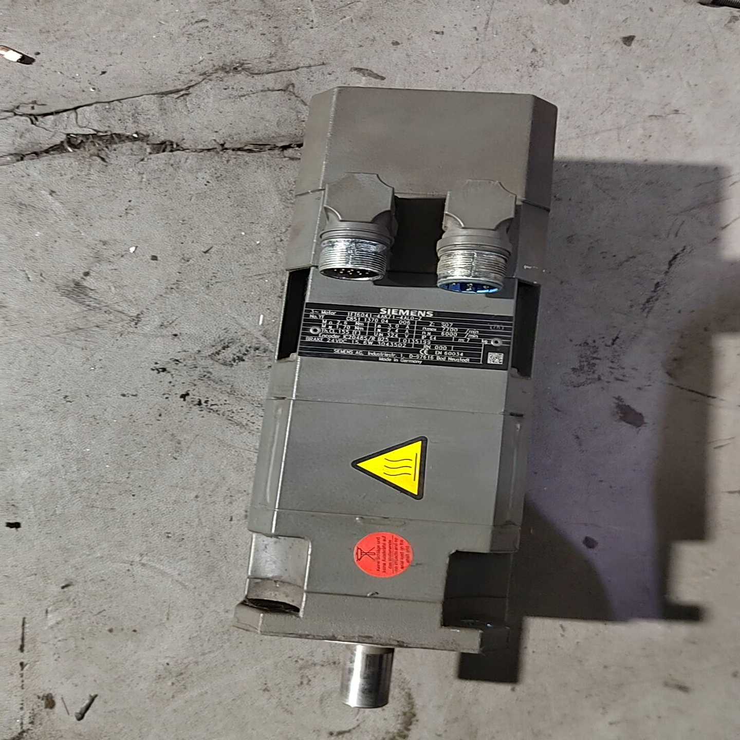 西门子伺服电机1FT6041-4AK71-4ALO-Z带抱闸-议价
