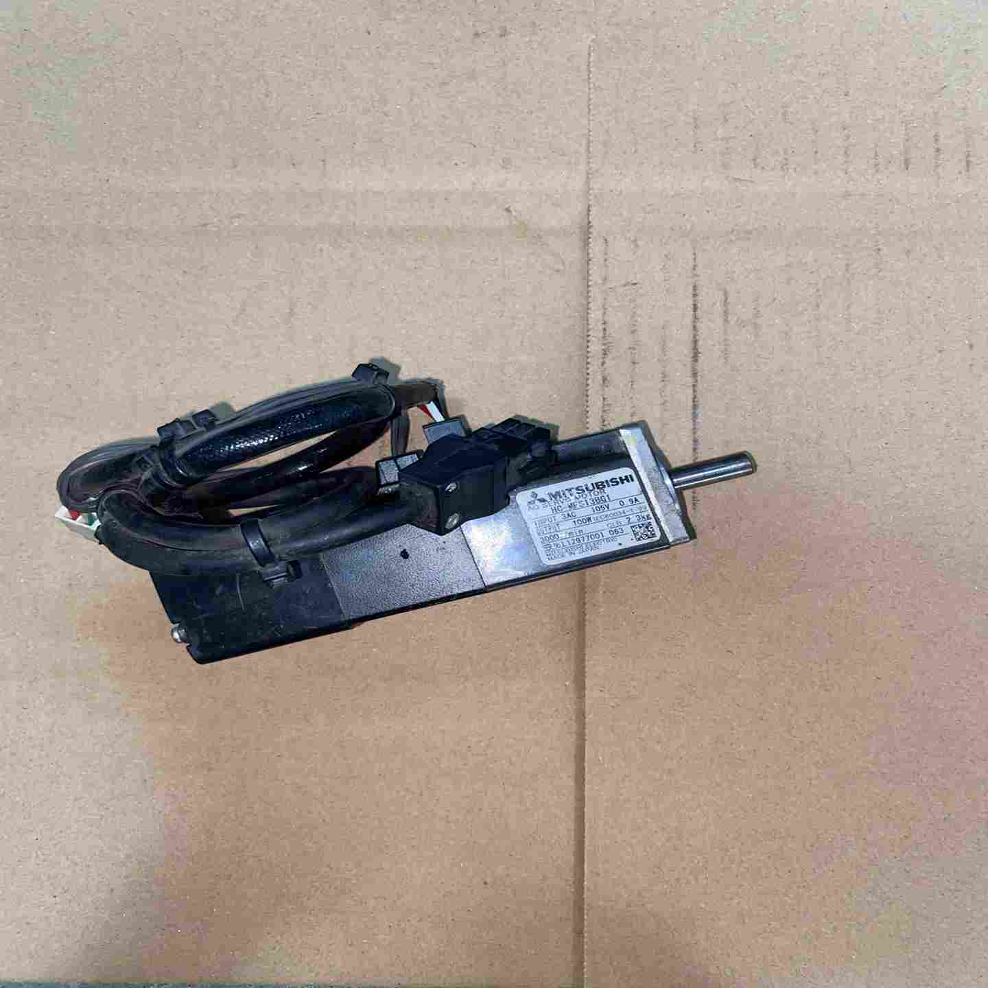 HC-MFS13B 三菱伺服电机【鑫鑫商铺】