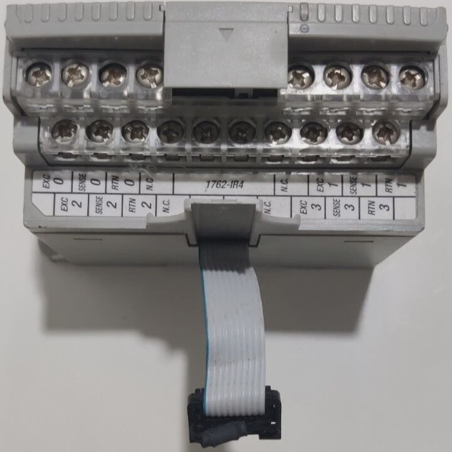 Allen Bradely 1762IR4 Module DEntre RTDRSISTANCE 4 Canaux - 实物图