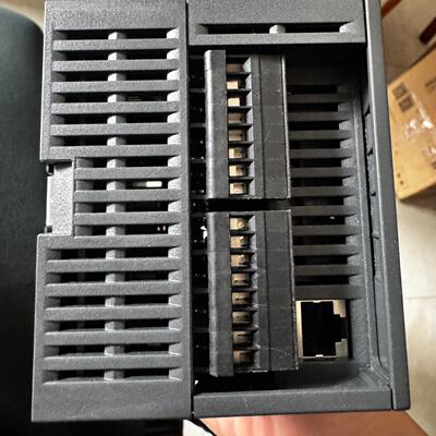 出西门子CPUST20-0AA1，型号6ES7288-1--议价商品